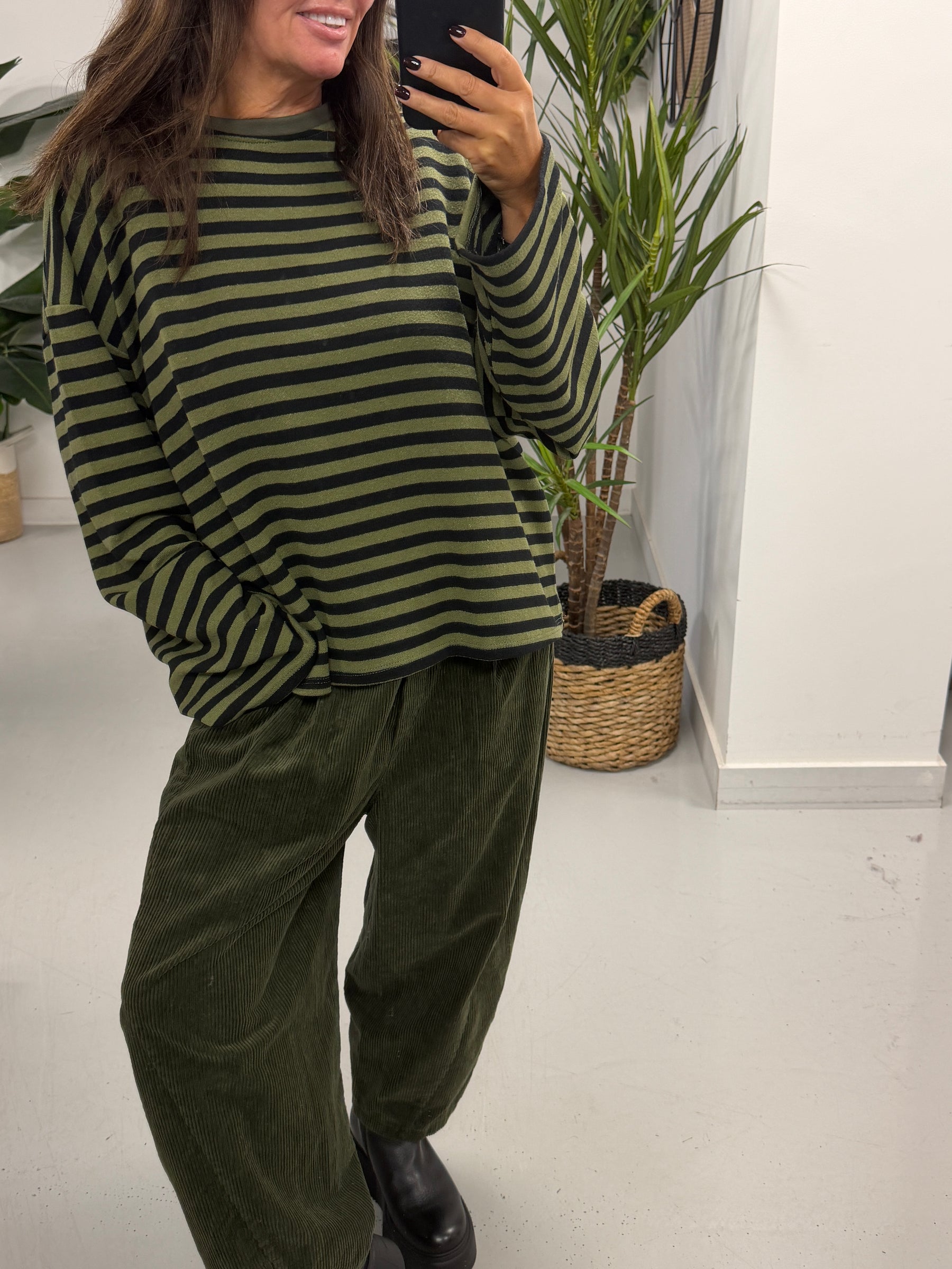 Jumbo Cord Barrel Trousers - Khaki (Size 10-14)