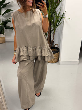 The LuLu Barrel Trouser - Pebble