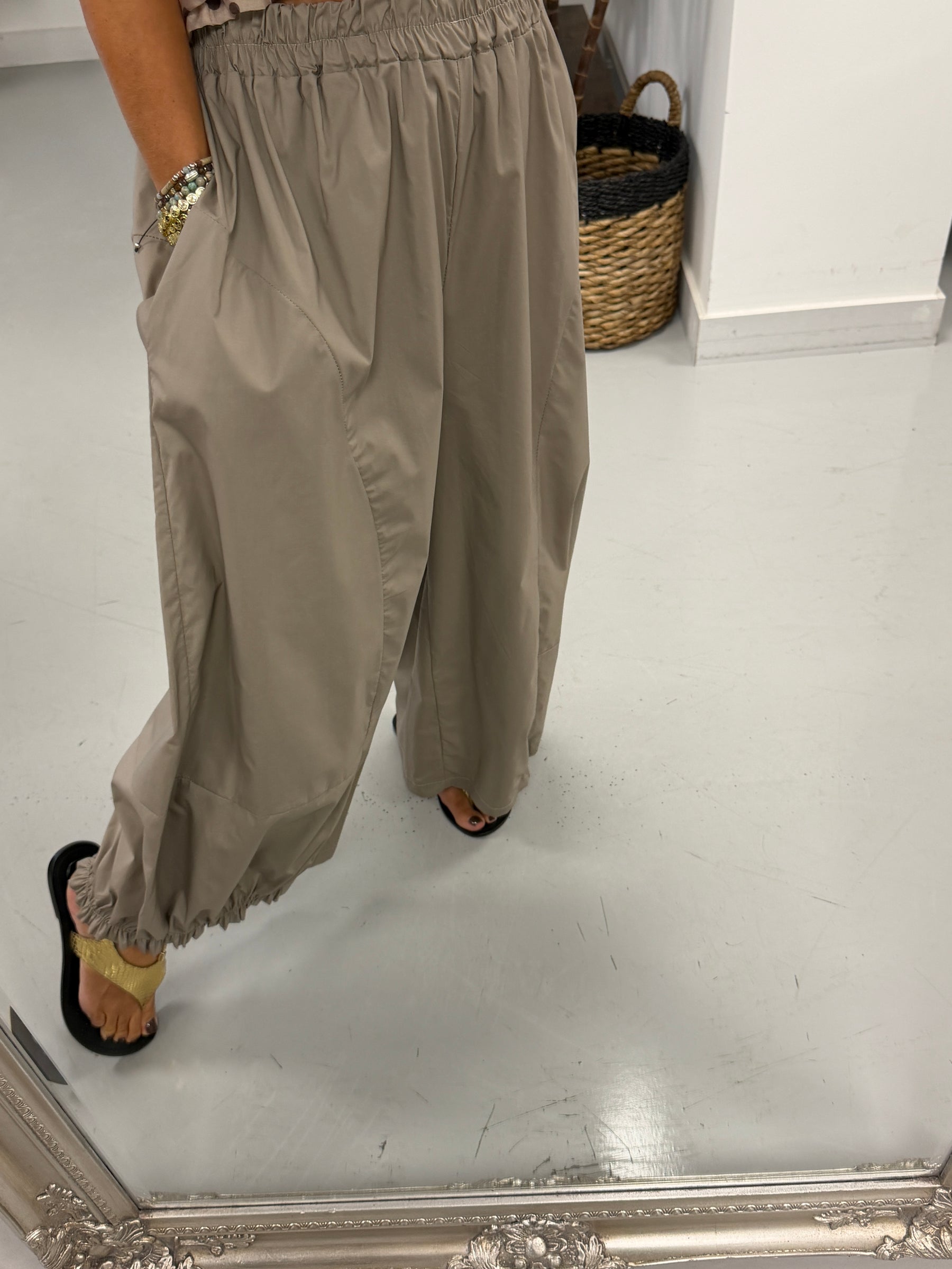 The Urban Ruched Hem Barrel Trouser - Pebble