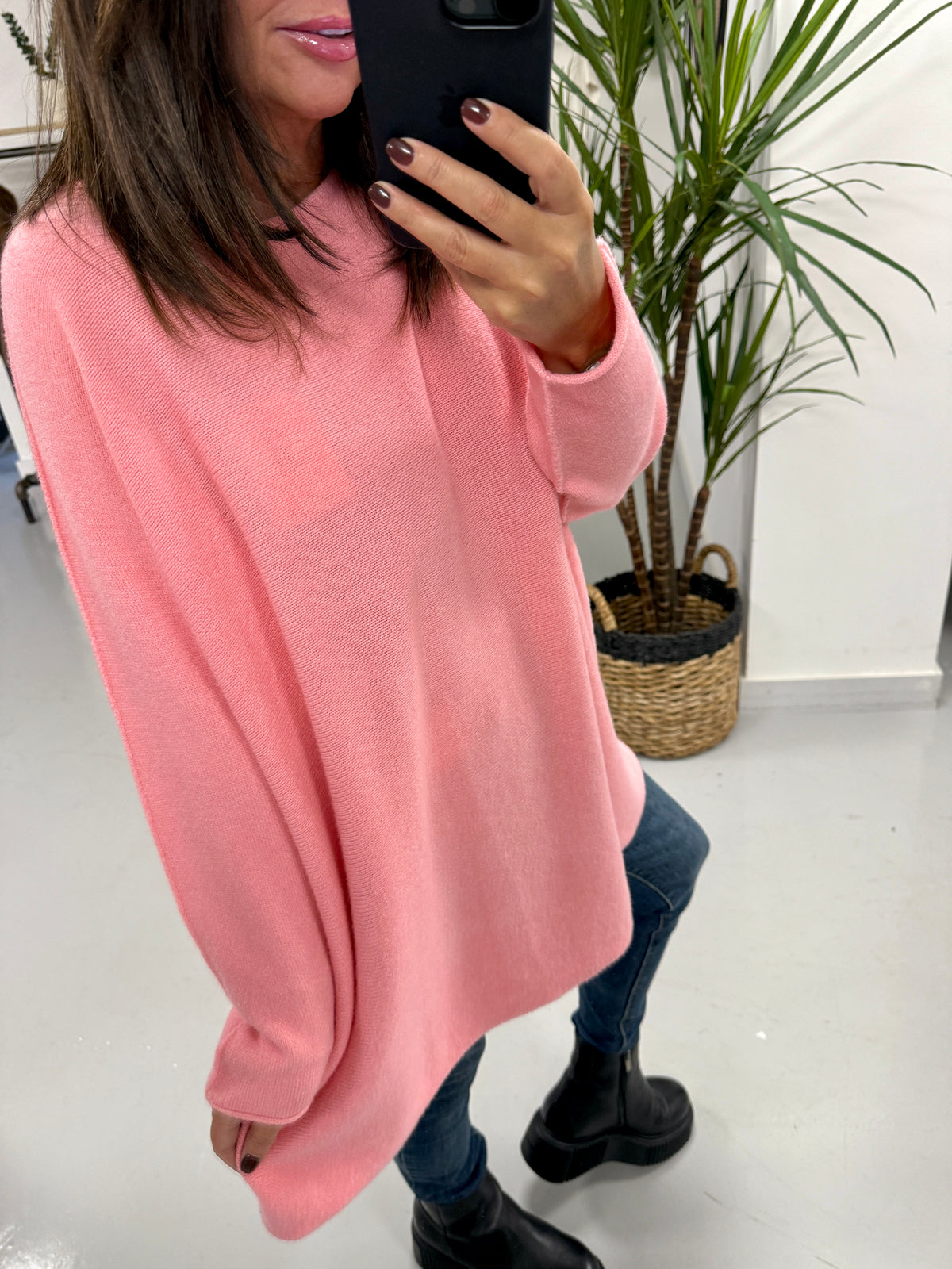 The Chelsea Round Neck Knit - Candy Pink