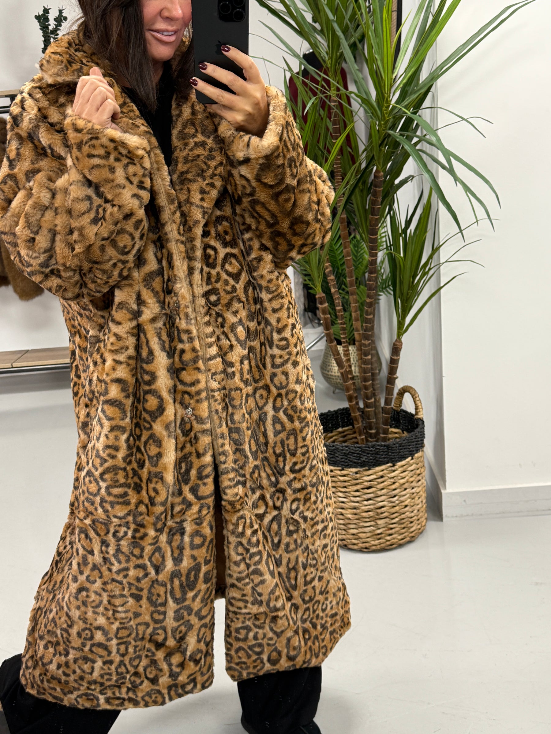 The Safron Longline Faux Fur Coat - Leopard (Size 12-14)