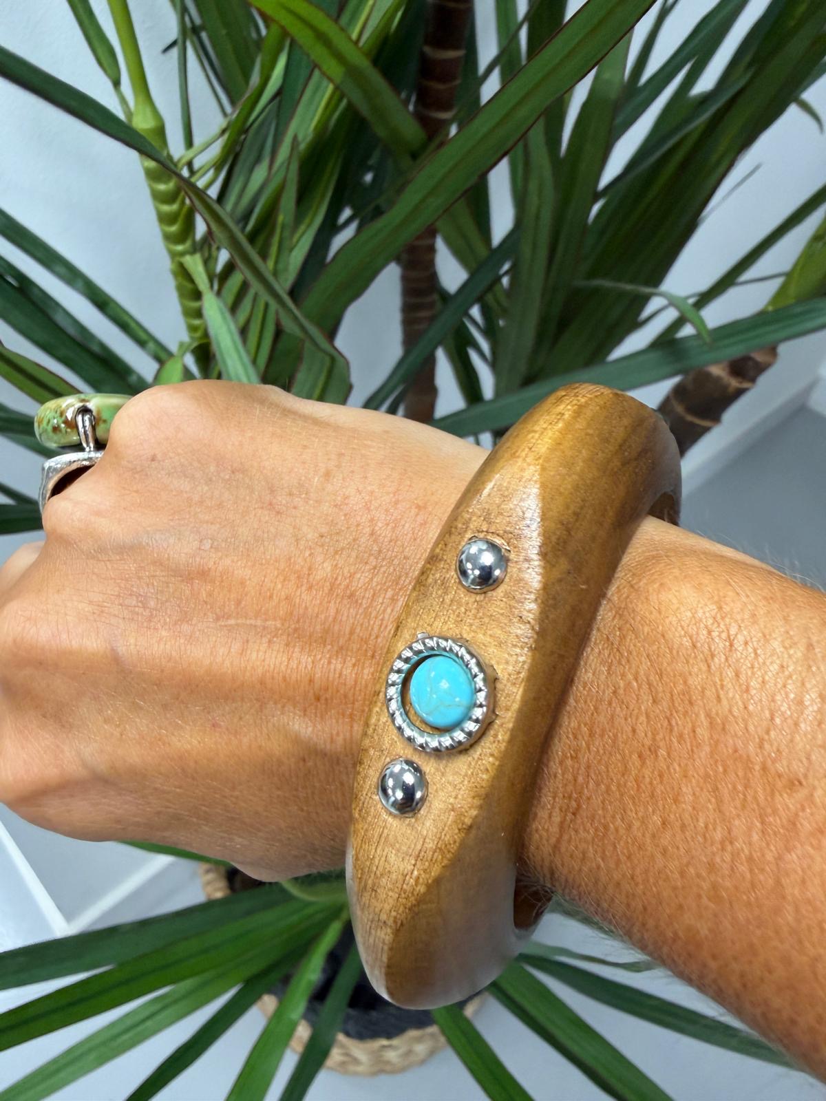 UTB Wooden Bangle 1