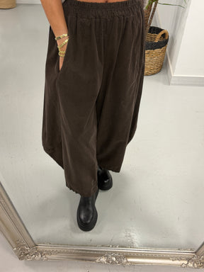 The Brooklyn Barrel Needlecord Joggers - Chocolate (Size 10-18)