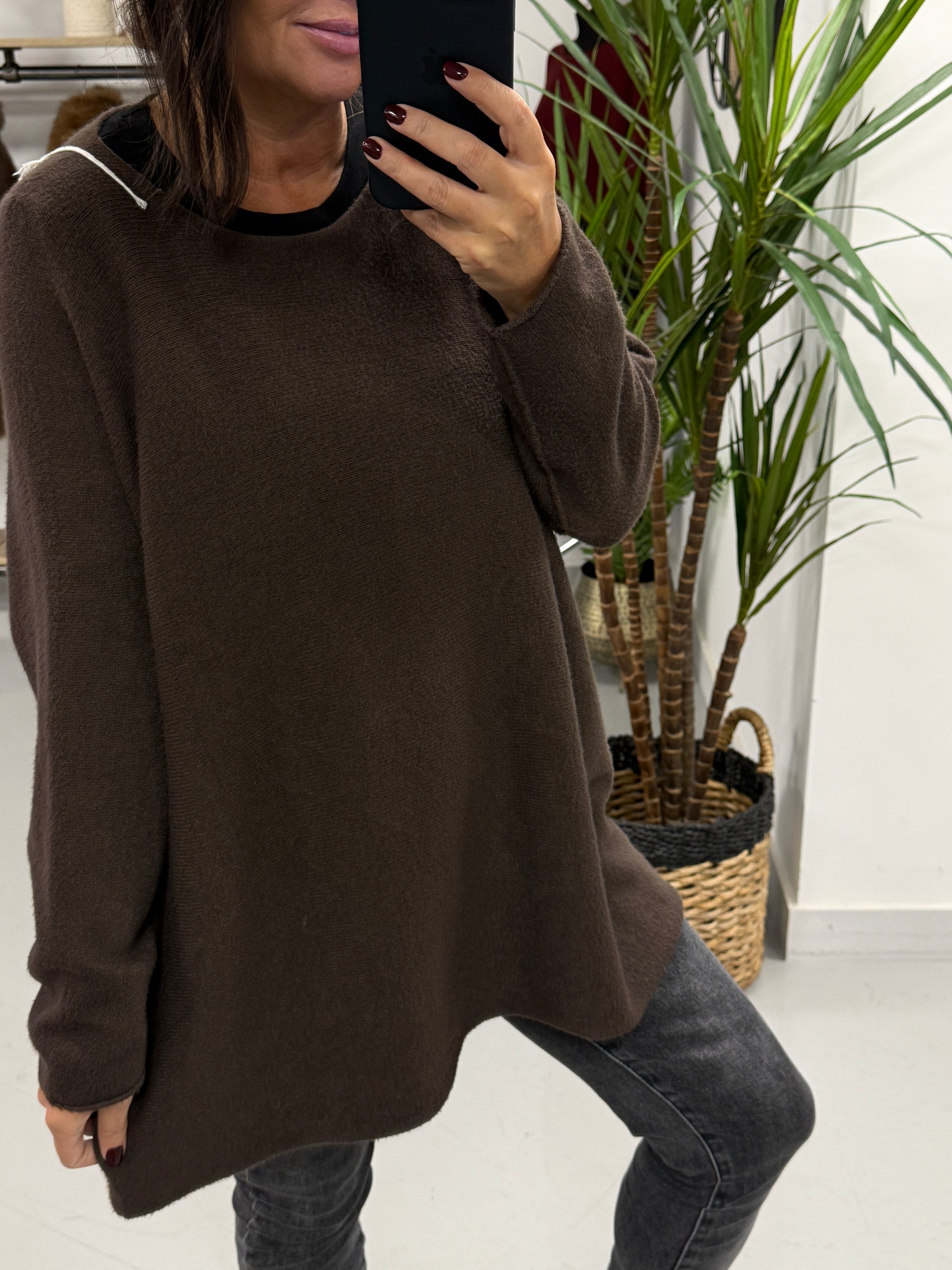 The Chelsea Round Neck Knit - Chocolate
