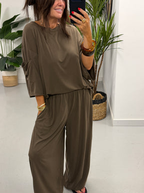 The UTB Weekend Slouch Co-Ord - Chocolate (Size 2)