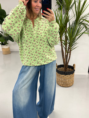 The Vintage Ditsy V Neck - Apple (Special Buy - No Blue Light No Return)