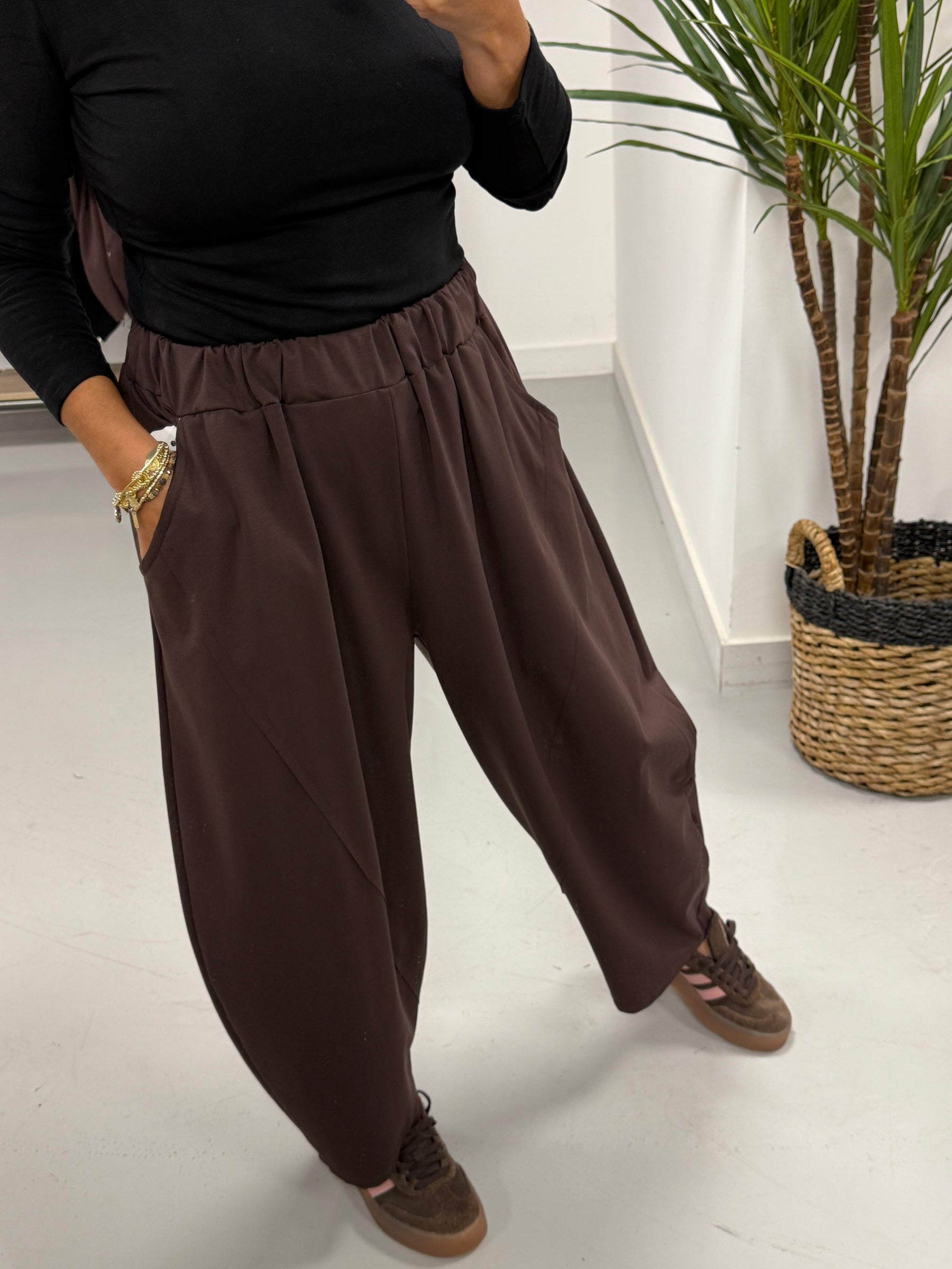 The New Hampshire Joggers - Chocolate