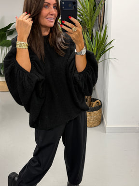 Zeta Otto Chunky Sleeve Knit - Black