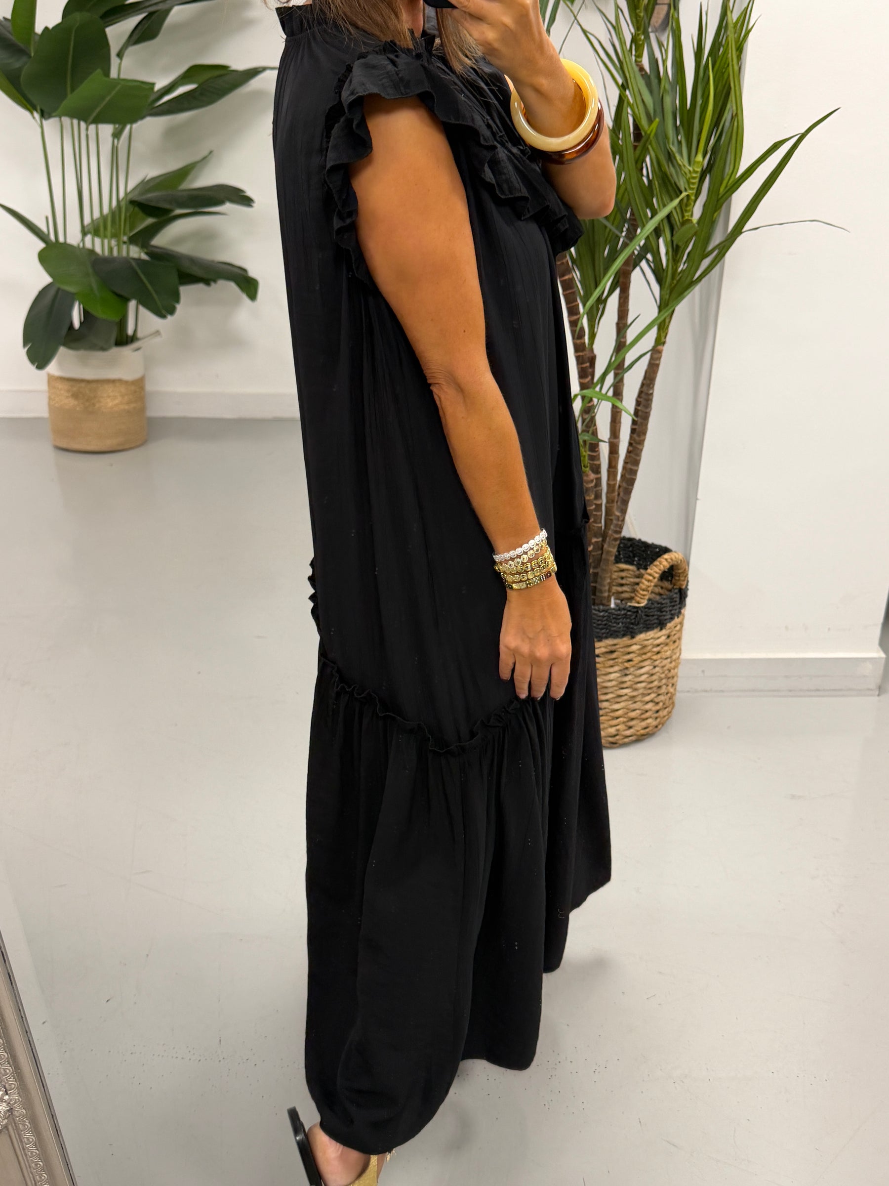 Downtown Ruffle Dress - Black