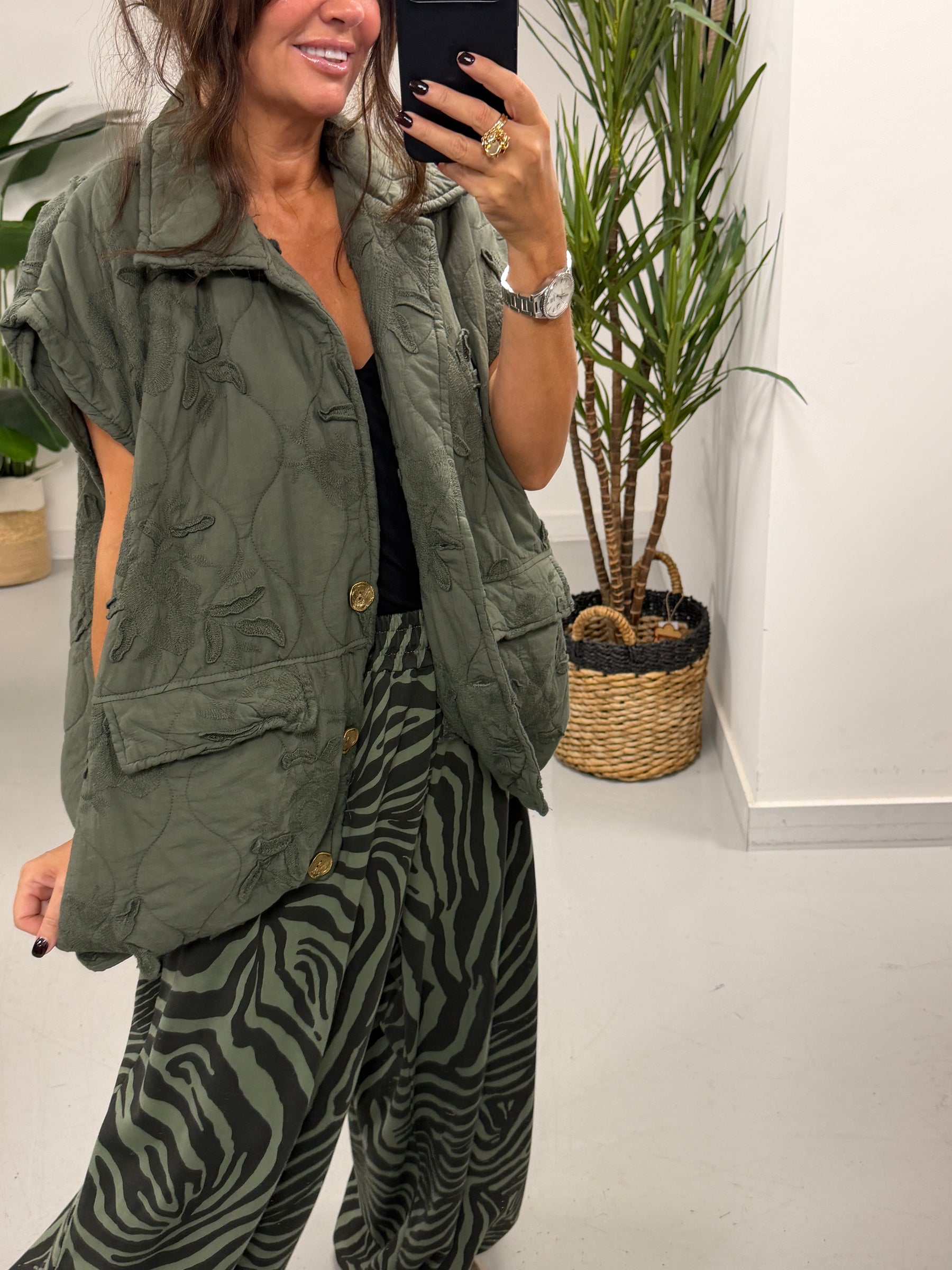 Italian Quilted Floral Embroidered Gilet – Khaki (Size 14-18)