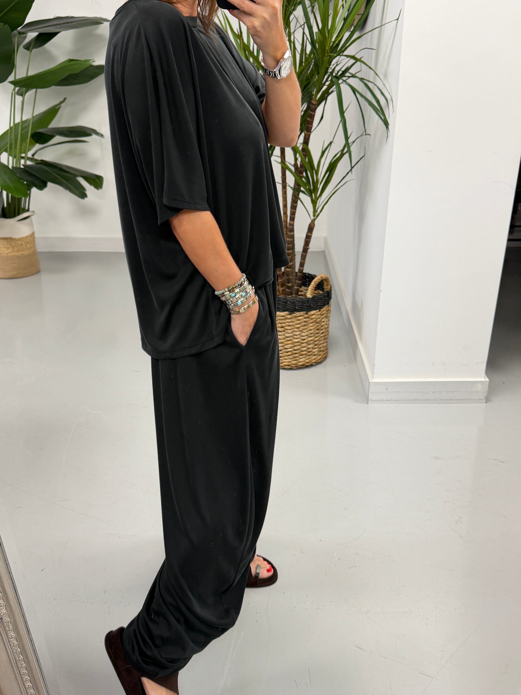 The Weekend Slouch Set - Black