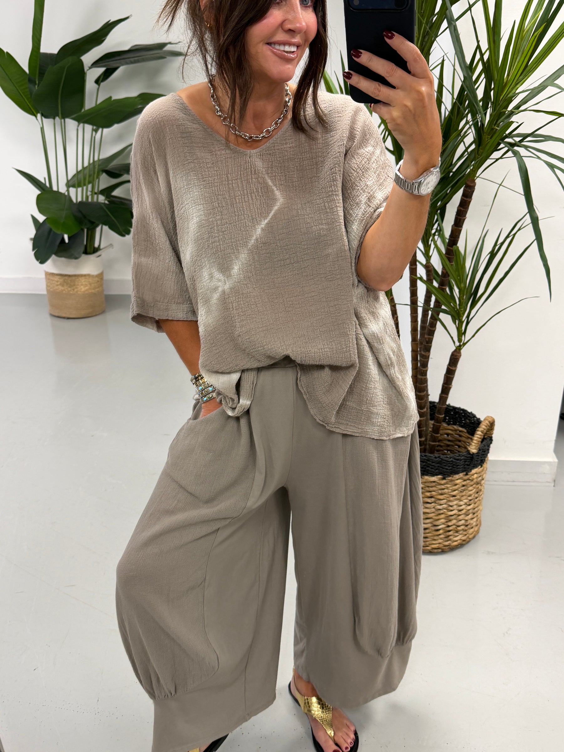 Sahara Cropped Pants - Taupe