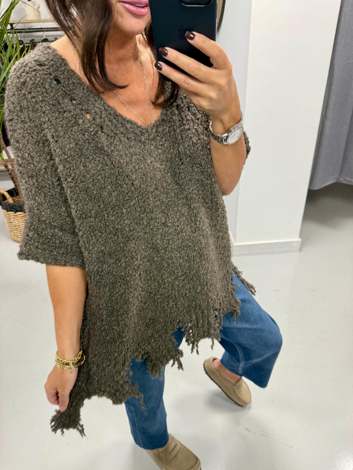 The Edgey Popcorn knit - Pebble