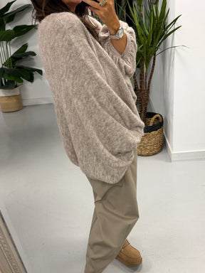 Zeta Otto Chunky Sleeve Knit - Oatmeal