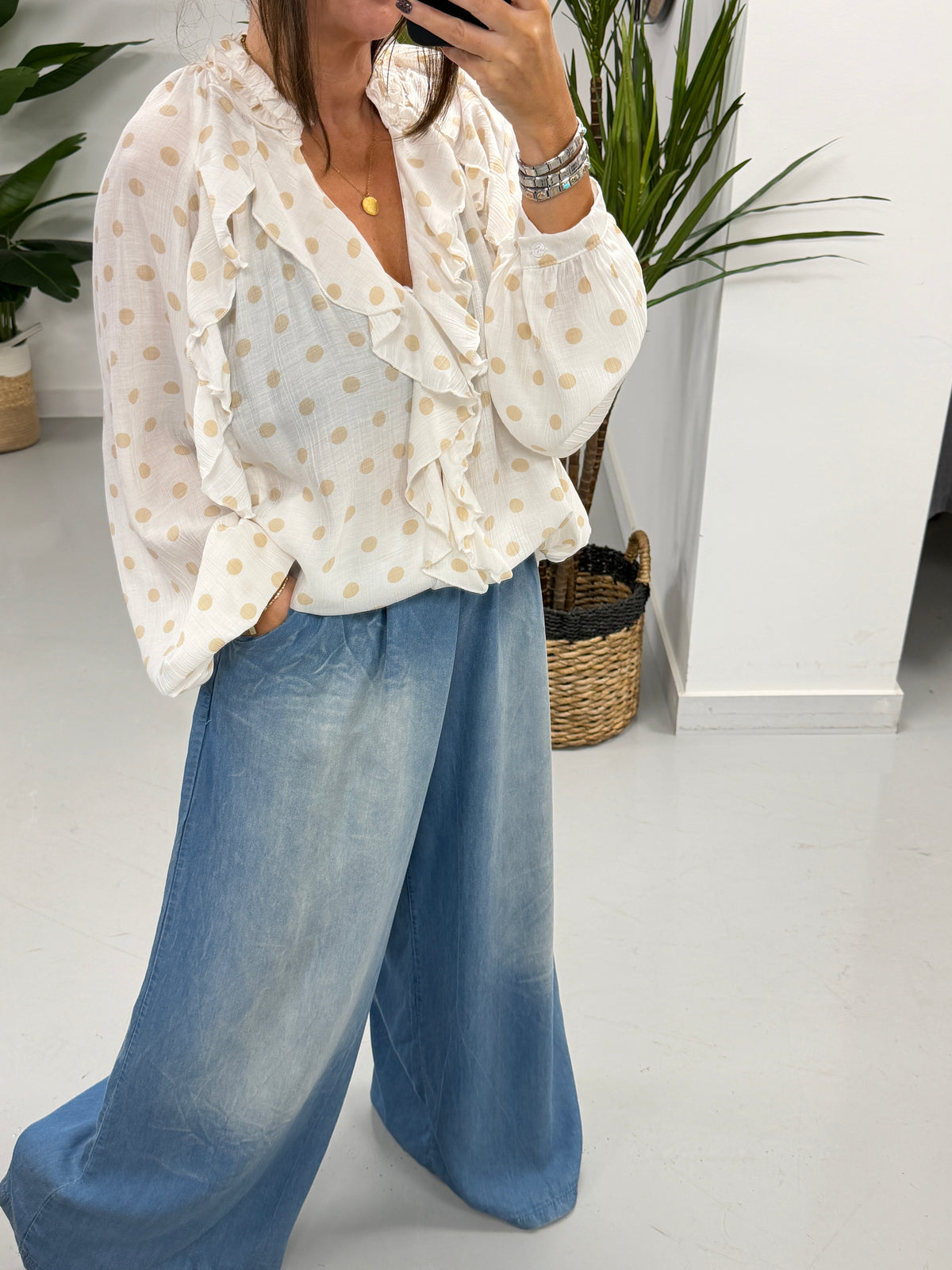 Spot the Waterfall - White