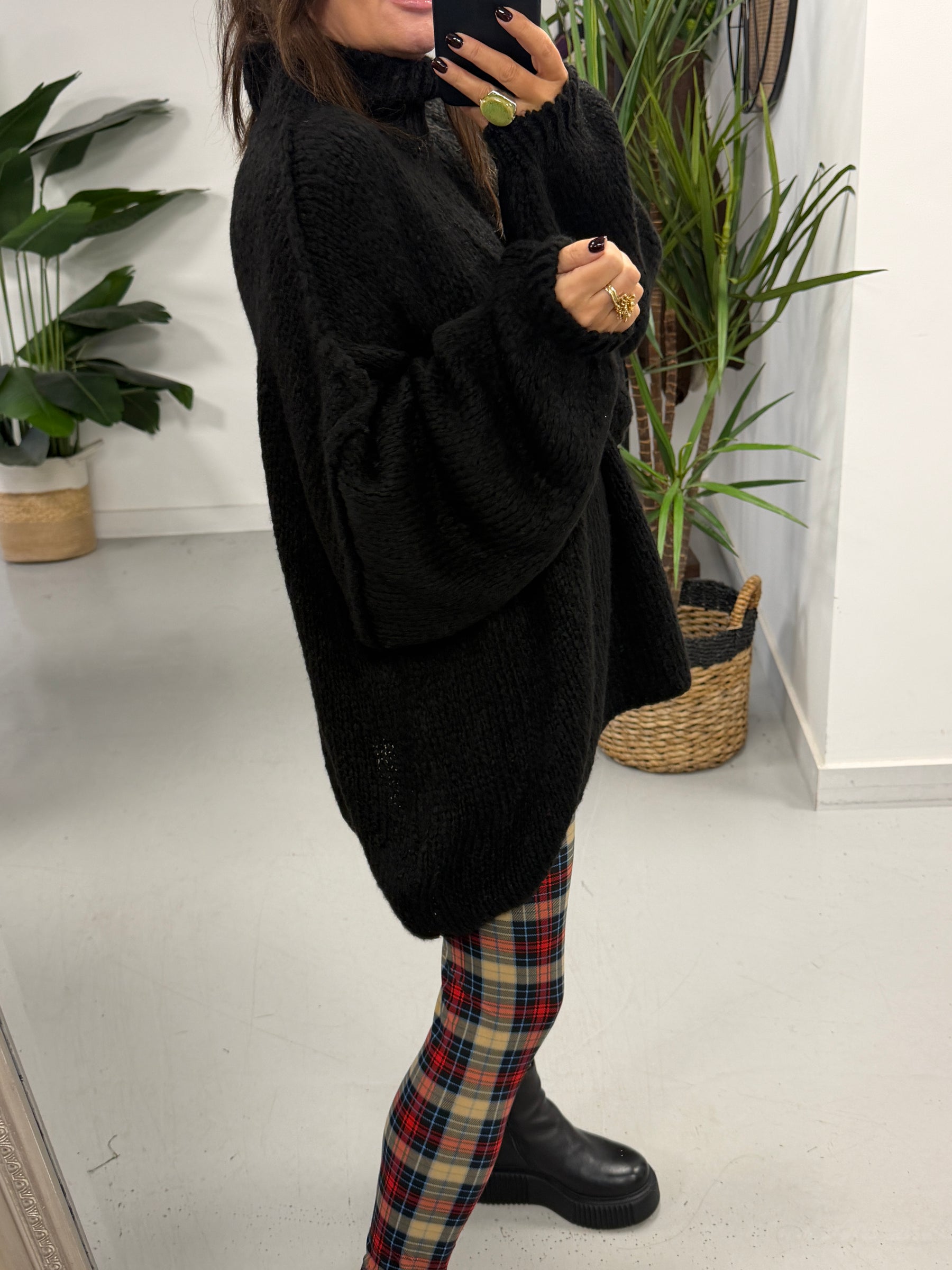 The Rustic Soft Knit - Black