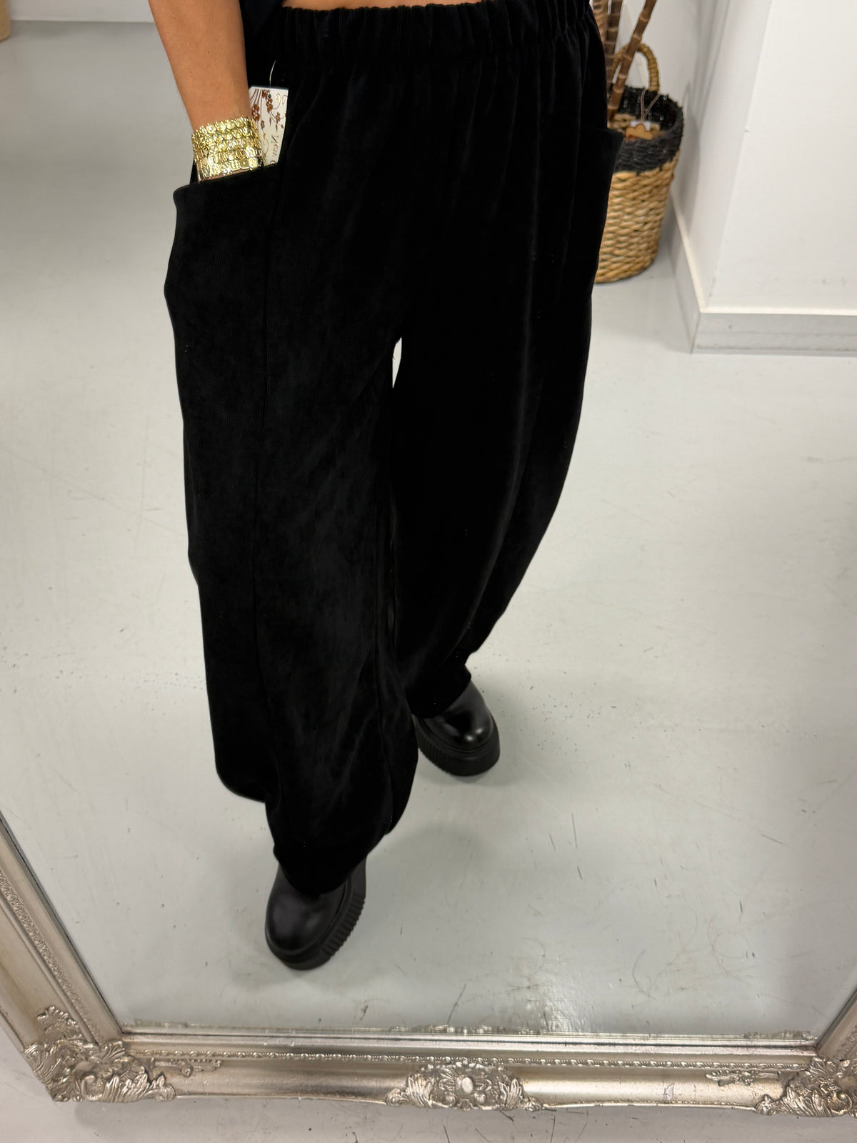 The Charleston Cord Pocket Barrel Trousers - Black (Size 12-18)