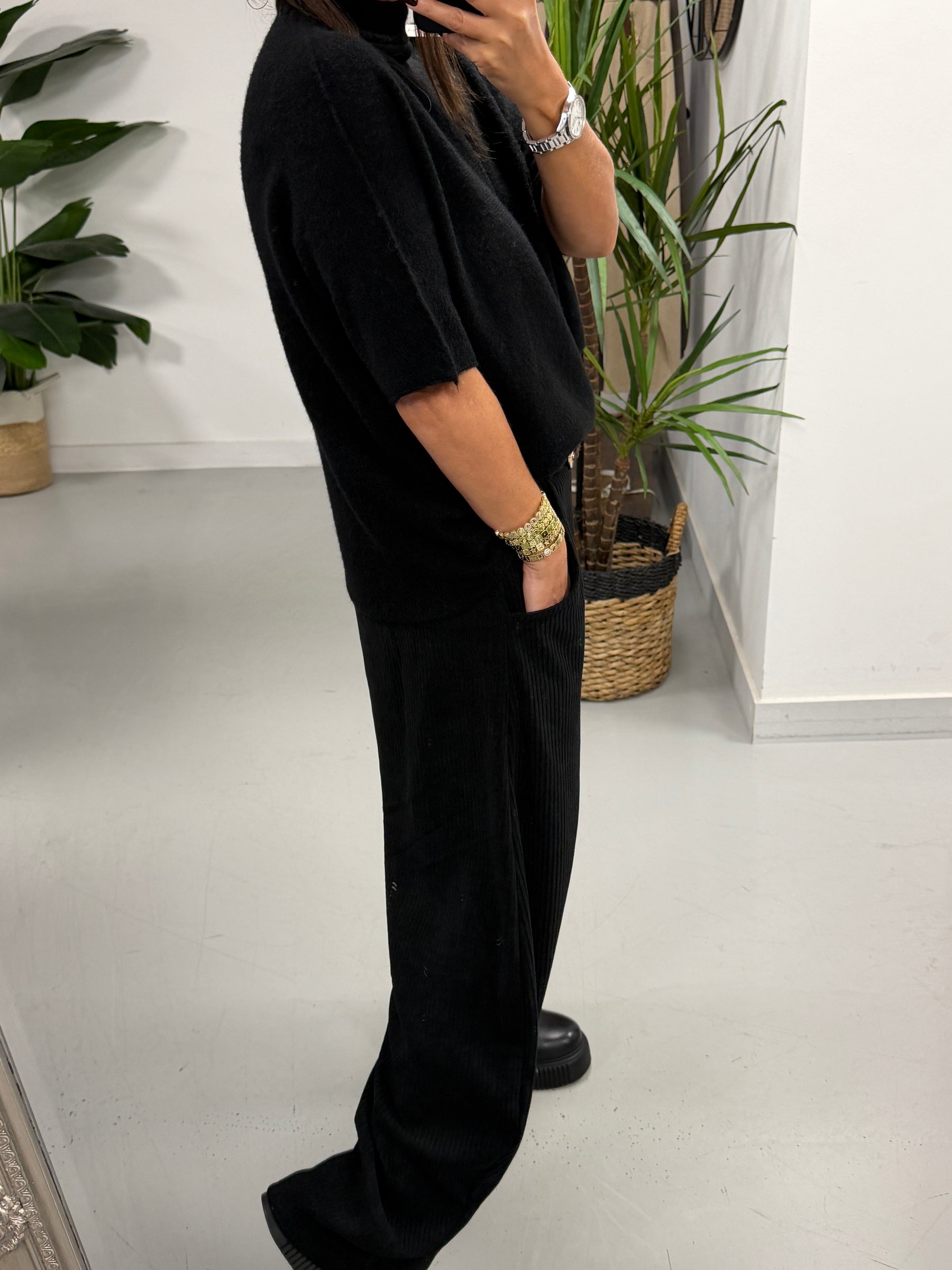 The Cambridge Cord Barrel Trousers - Black (Size 10-14)