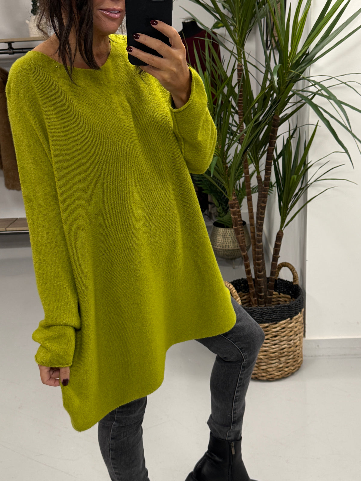 The Chelsea Round Neck Knit - Lime
