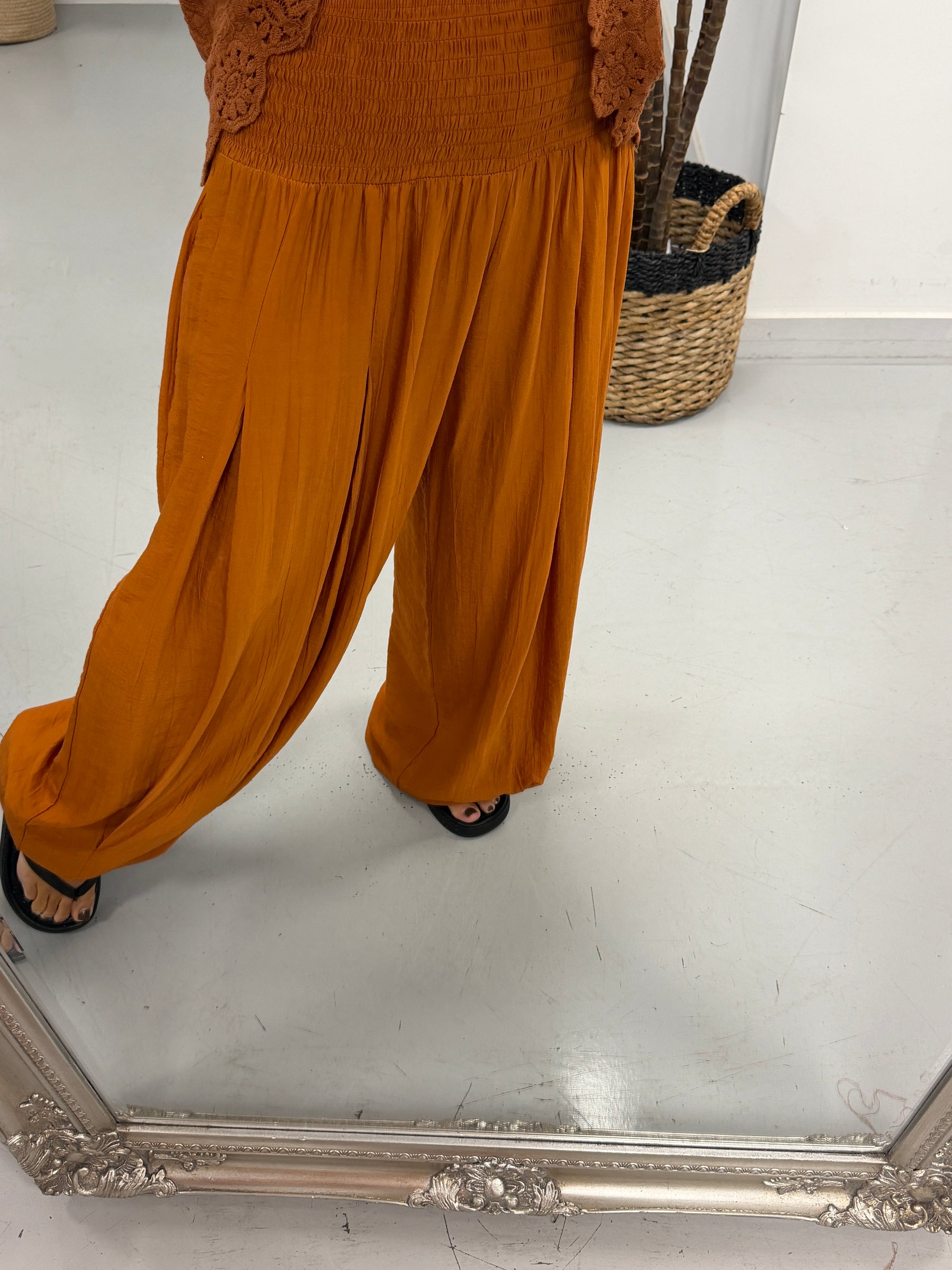 The Shirred TicToc Crinkle Balloon Trouser - Rust