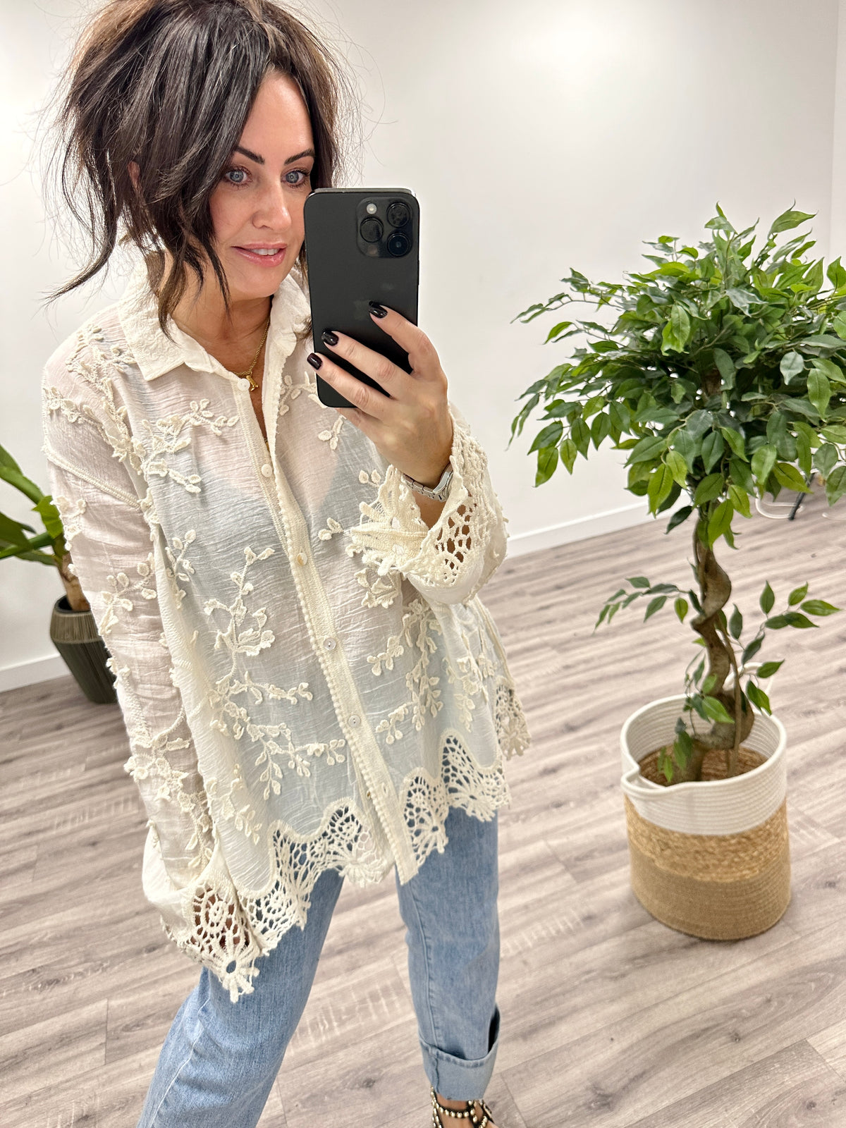 The Willow Embroidered Shirt - Cream