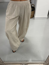 The LuLu Barrel Trouser - Stone
