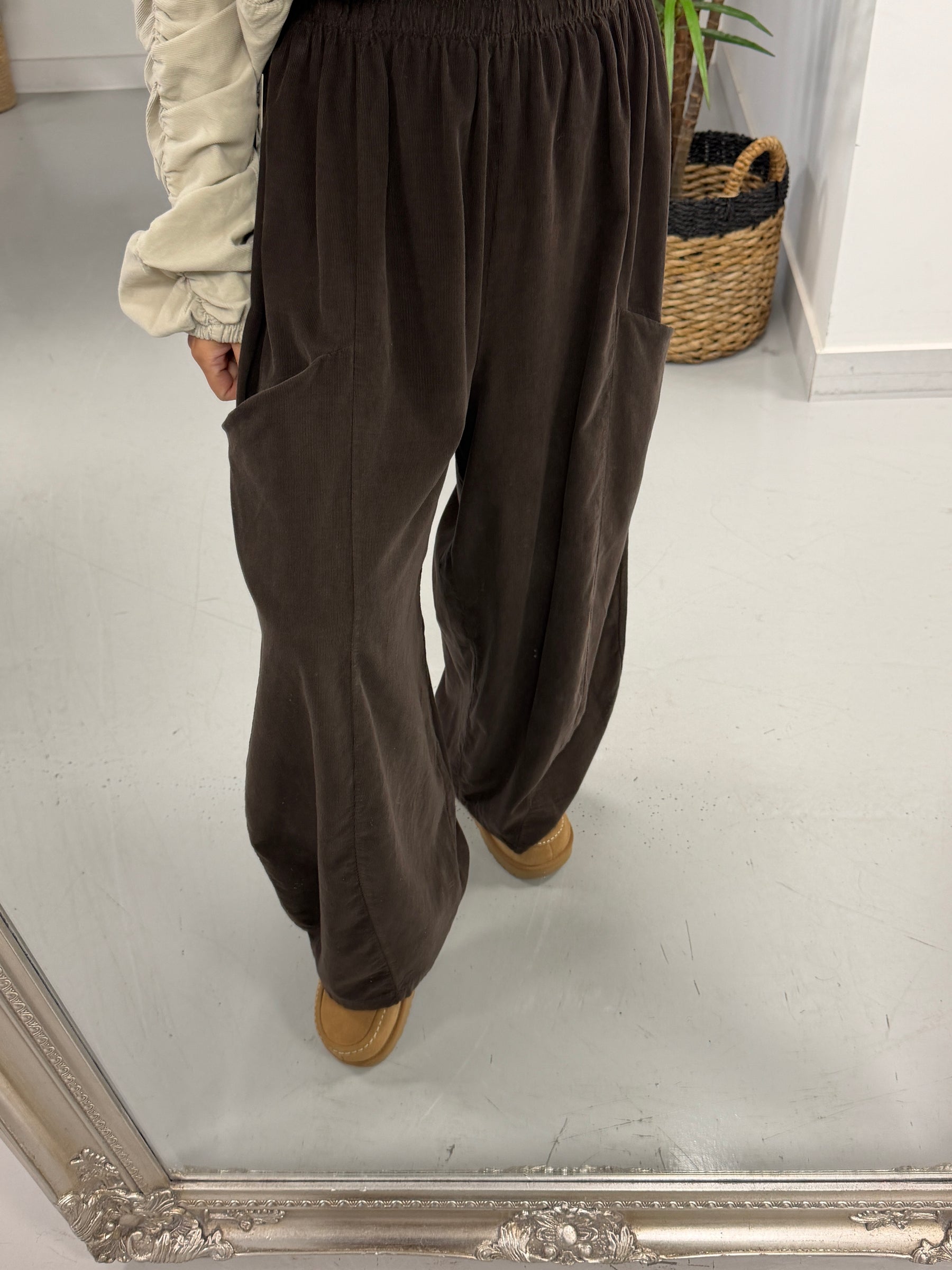 The Barrel Pocket Needlecord Joggers - Chocolate (Size 10-18)