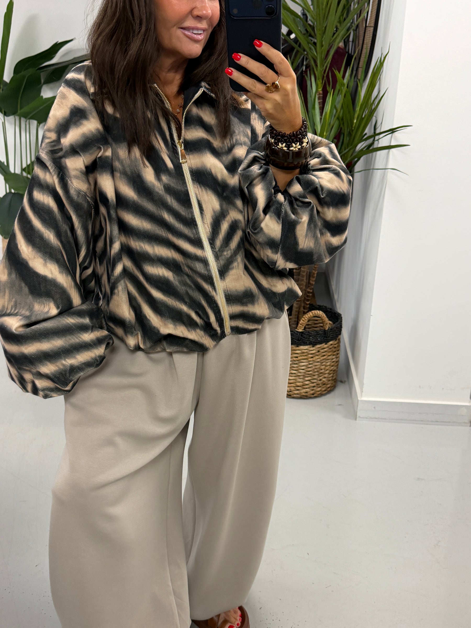 Zebra Bubble Bomber - Black