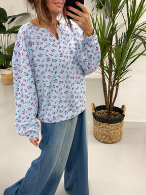 The Vintage Ditsy V Neck - Blue (Special Buy - No Blue Light)