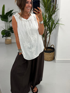Reverse Collar Embroidered Tunic - White