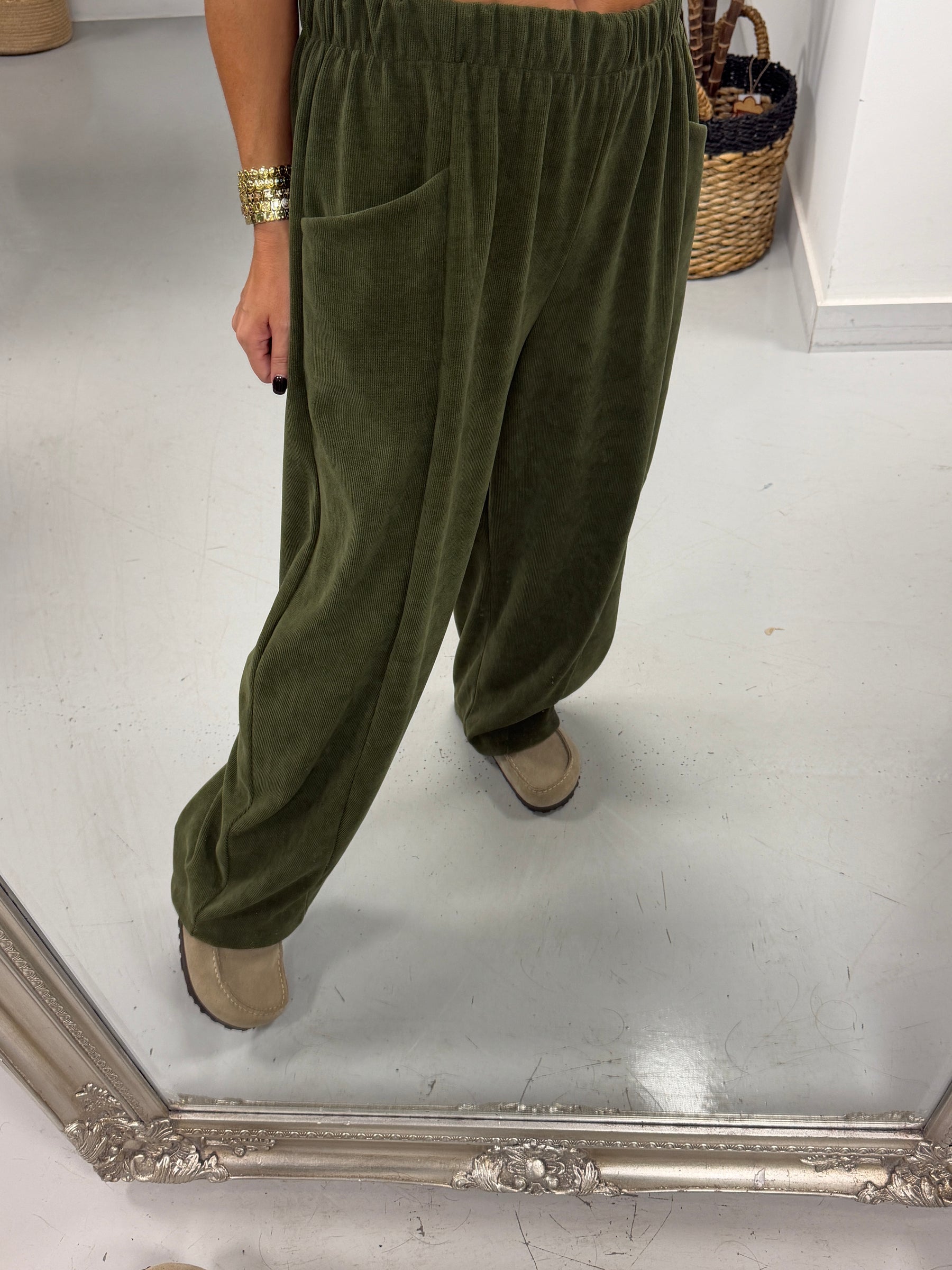 The Charleston Cord Pocket Barrel Trousers - Khaki (Size 12-18)