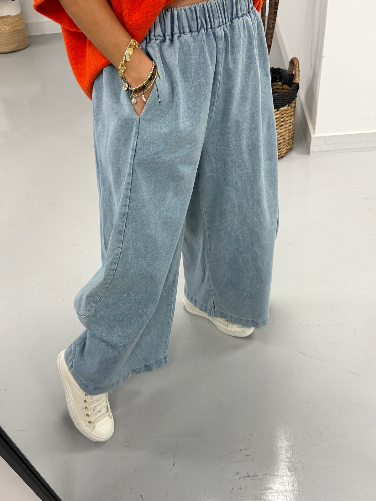 The Bryelle Barrel Jeans - Sized