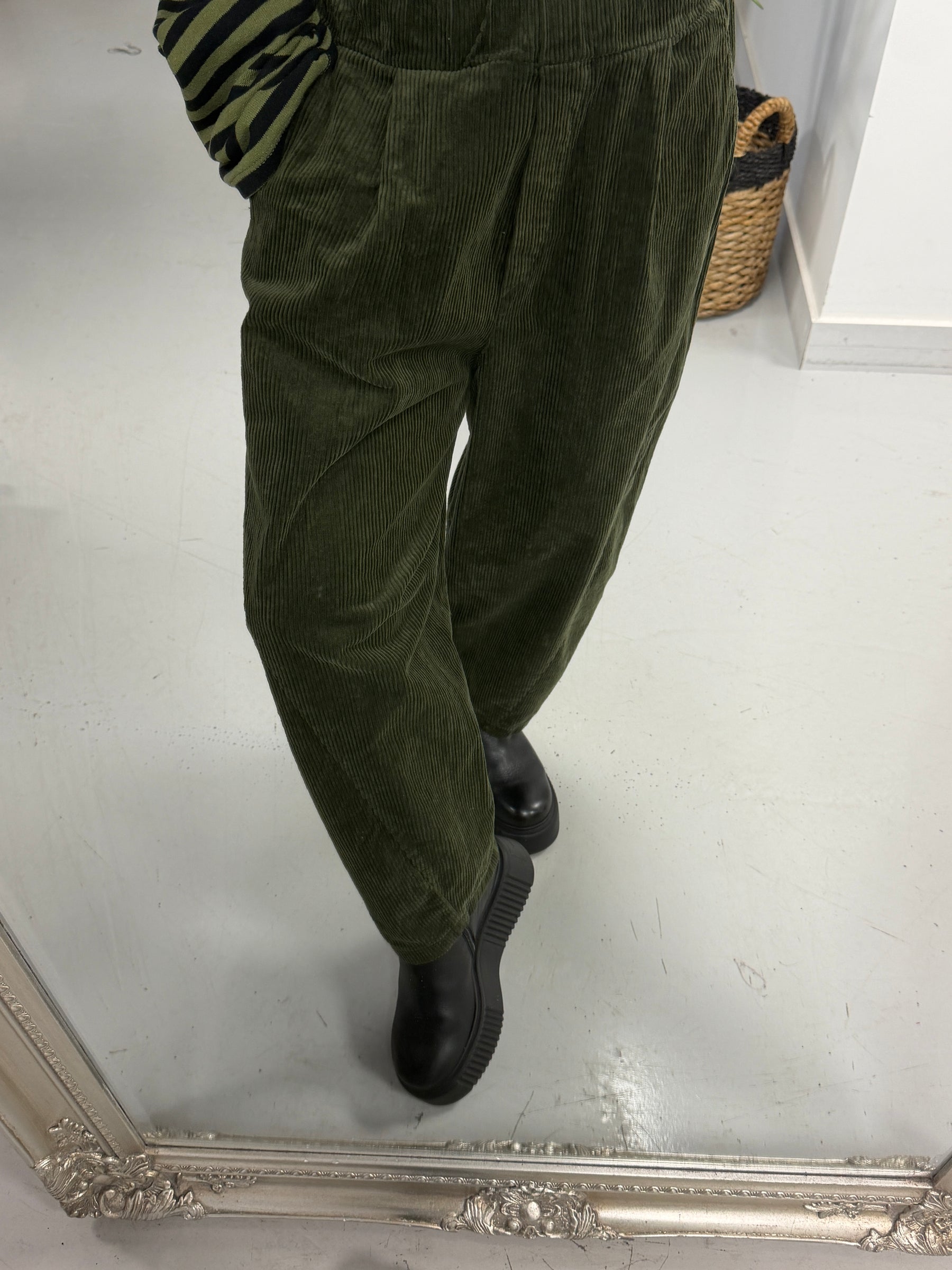 Jumbo Cord Barrel Trousers - Khaki (Size 10-14)