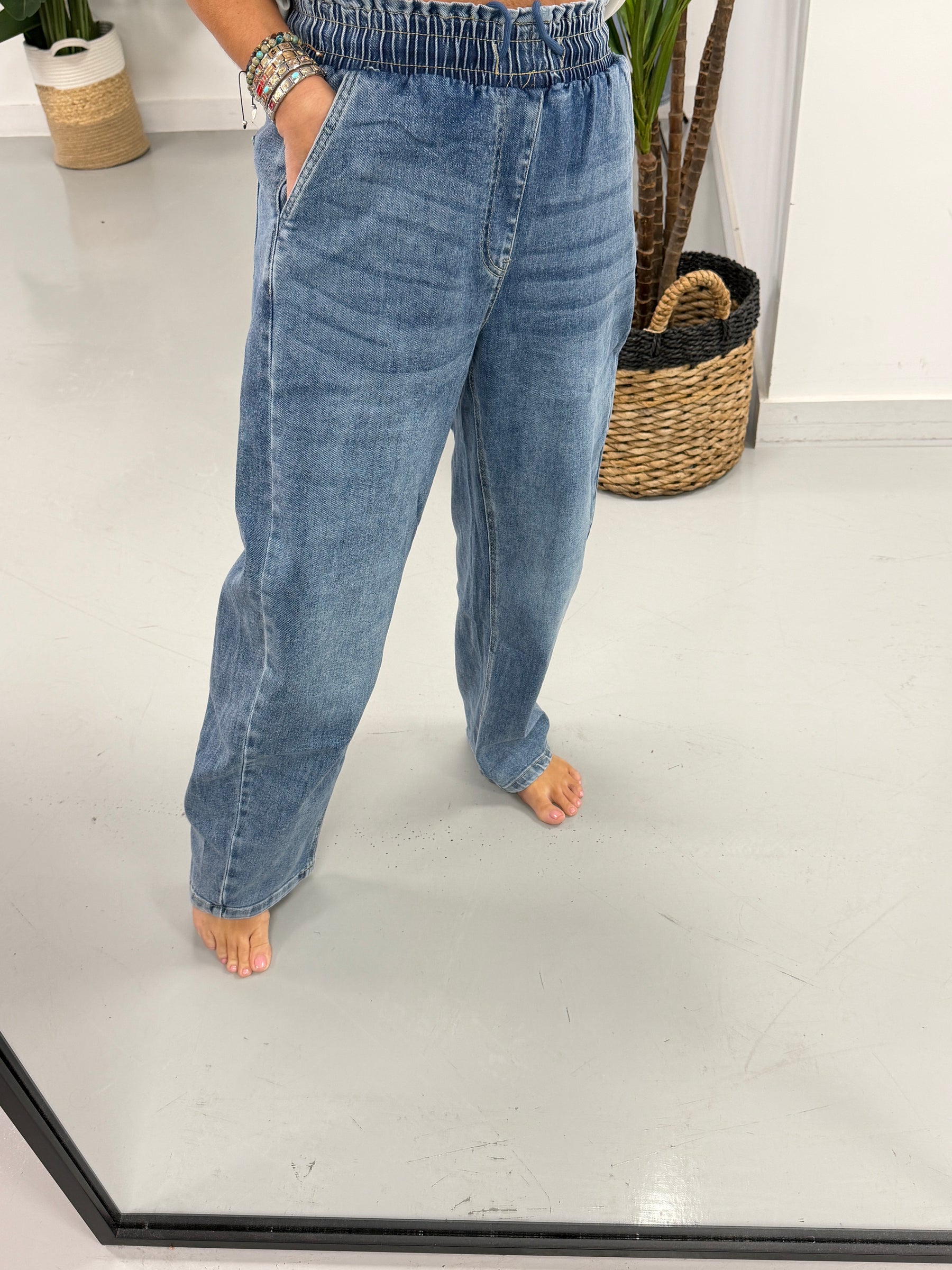 Elasticated Waist Balloon Leg Jeans - Blue