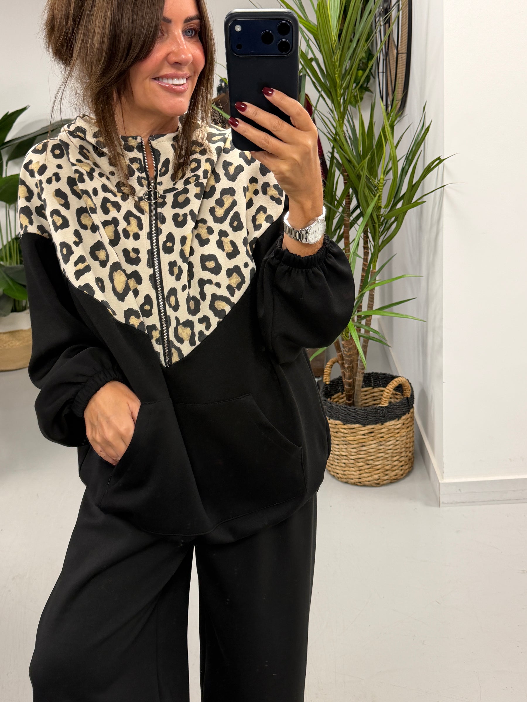 Animal Scuba Zip Up Sweater- Black (Size 12-16)