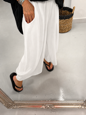 Sahara Cropped Pants - White