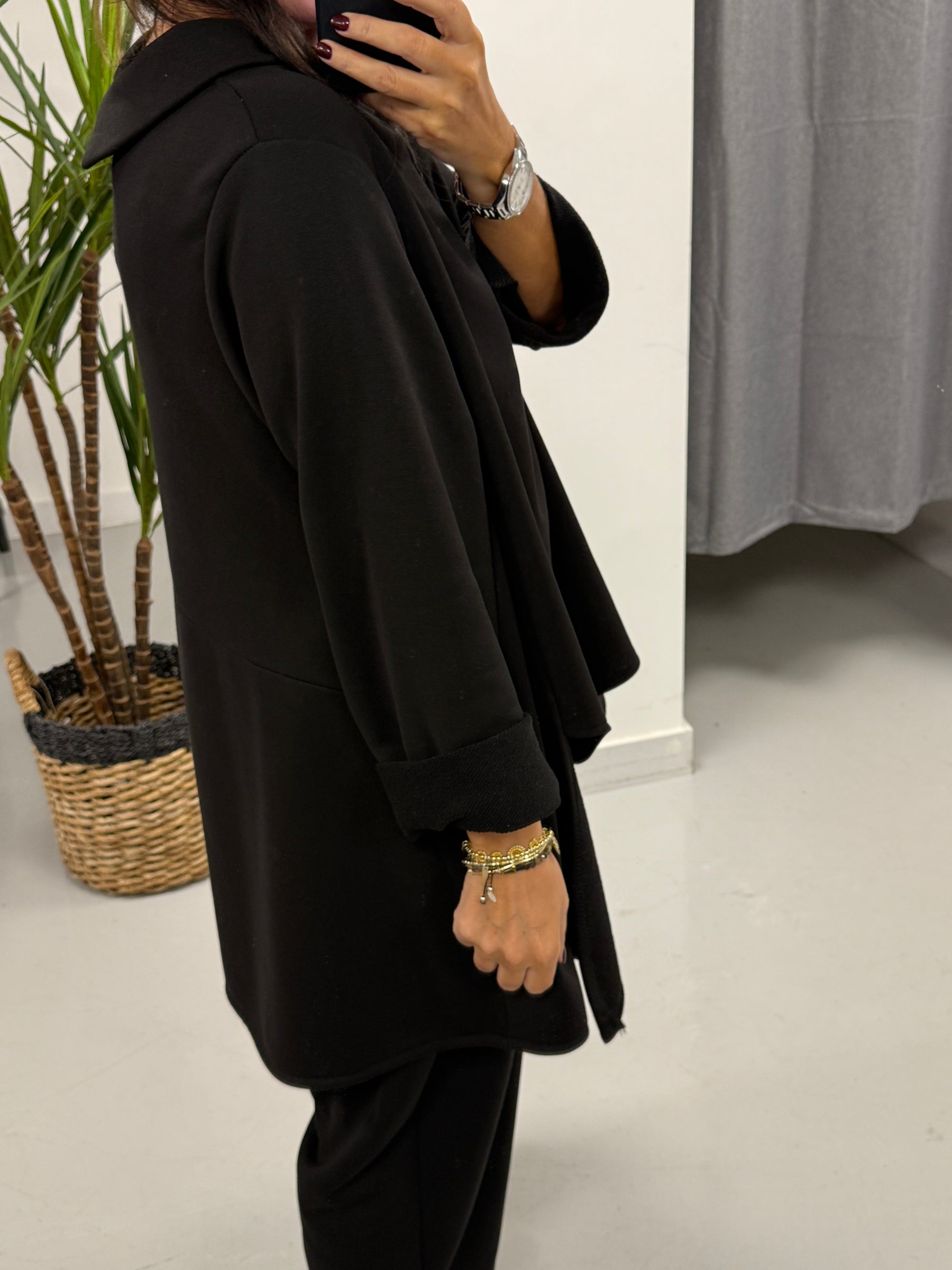 The Deluxe Weekend Collection Reverse Collar Tunic - Black