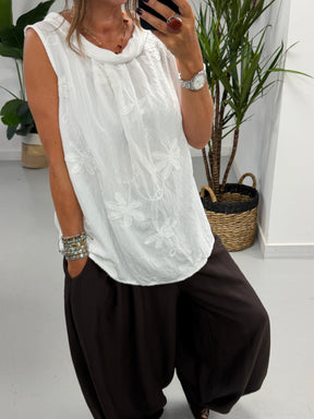 Reverse Collar Embroidered Tunic - White