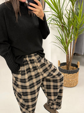 Ribbed Sleeve Knit - Black