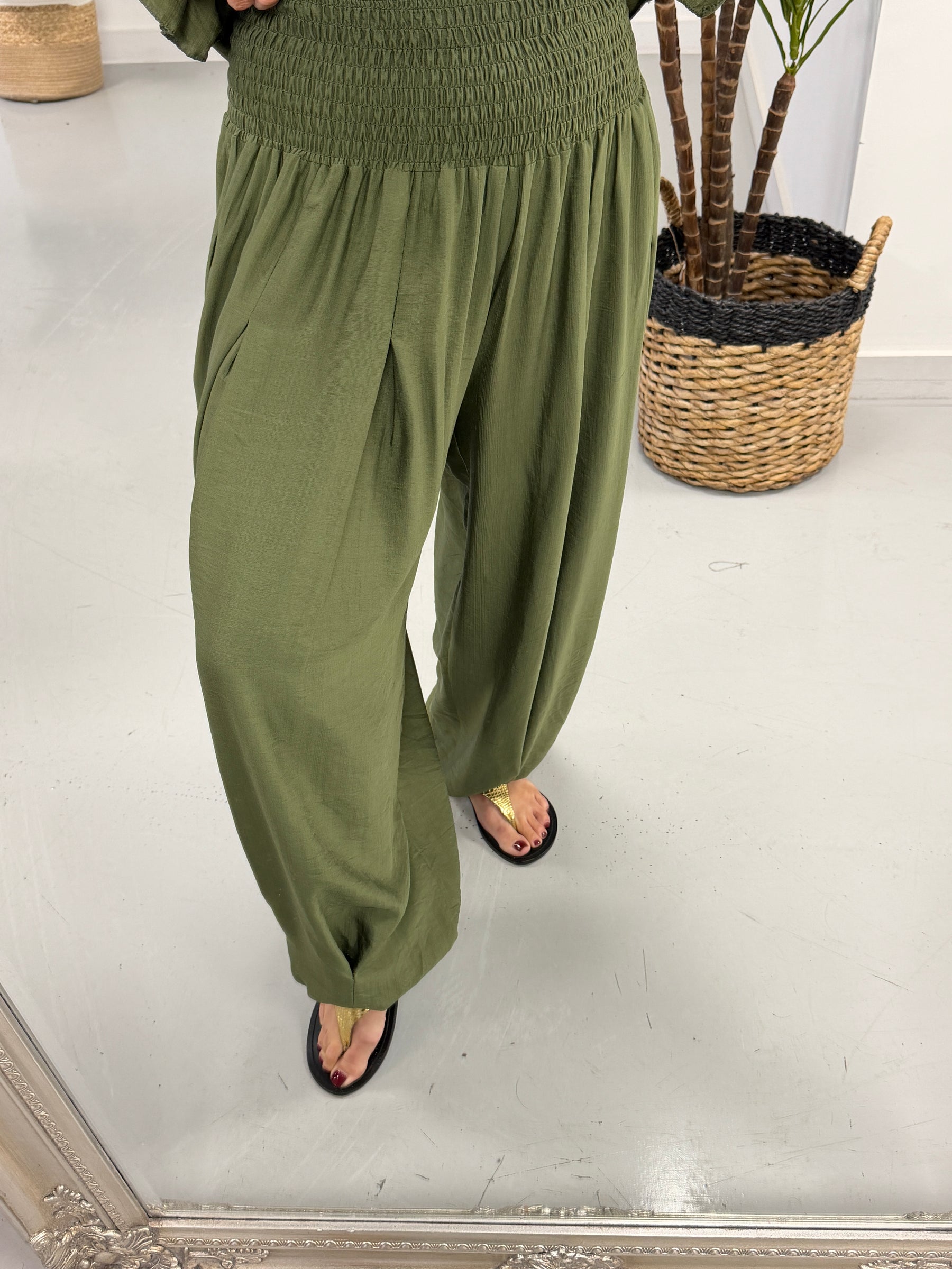 The Shirred Balloon Trouser - Khaki