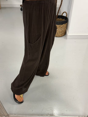 Sahara Barrel Pants - Chocolate