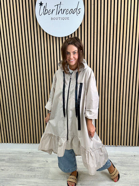 The High Low Frill Rainmac - Cream