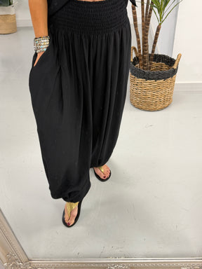 The Shirred Balloon Trouser - Black