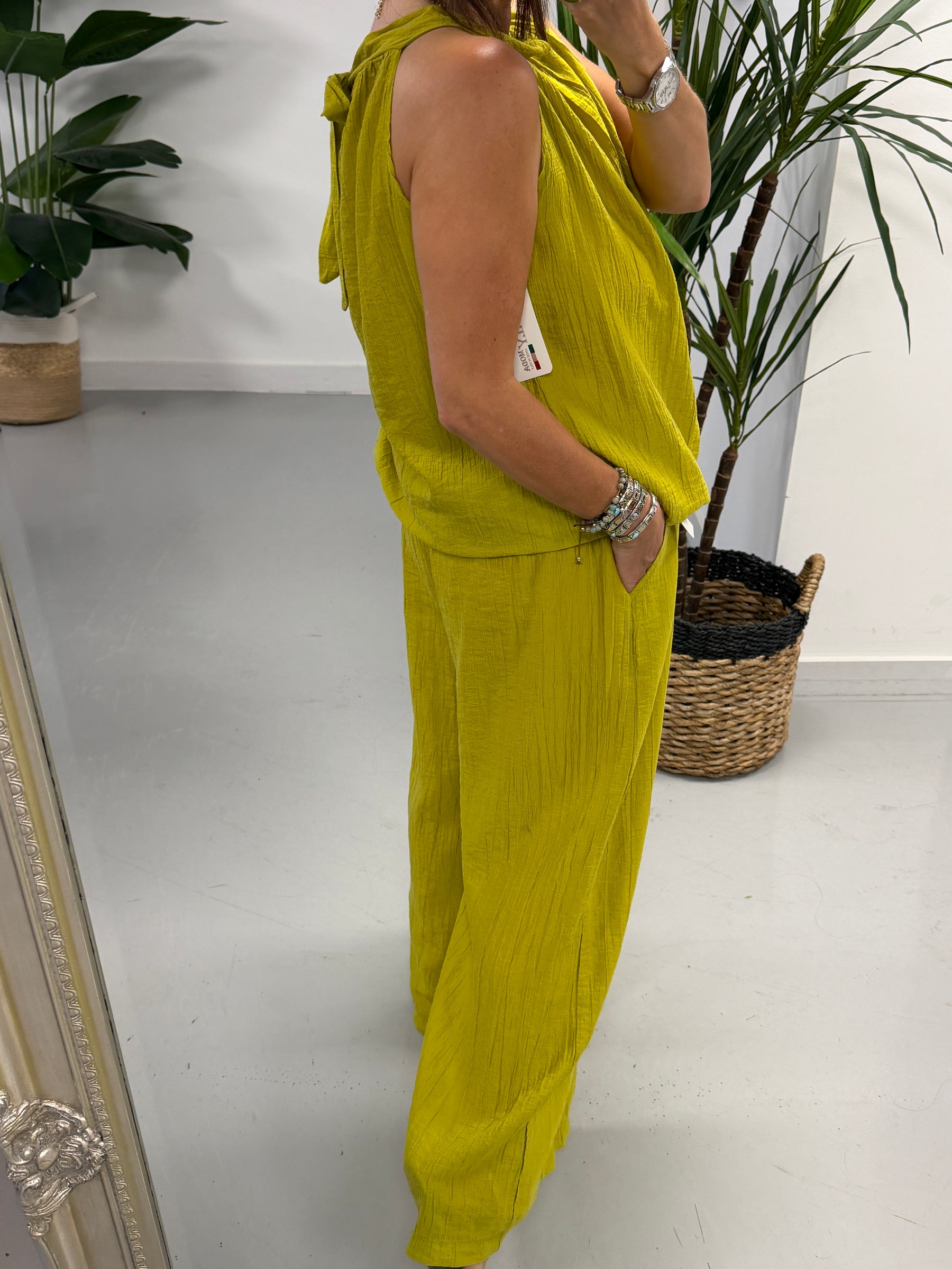 The Halterneck Crinkle Co Ord - Pistachio