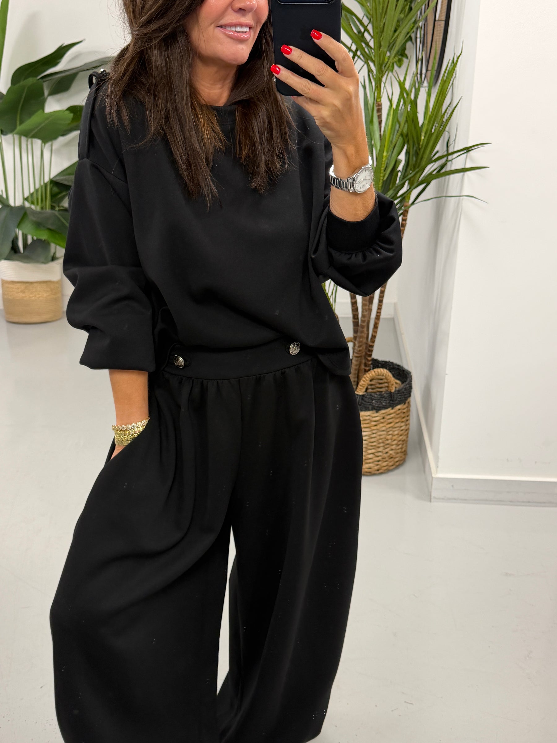 The Soft Touch Military Boxy Sweat - Black