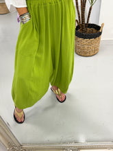 Cropped Sahara Balloon Pants - Pistachio