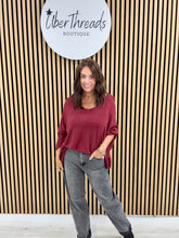 The Casual Loose Knit - Wine