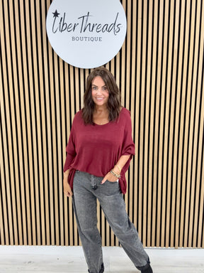 The Casual Loose Knit - Wine