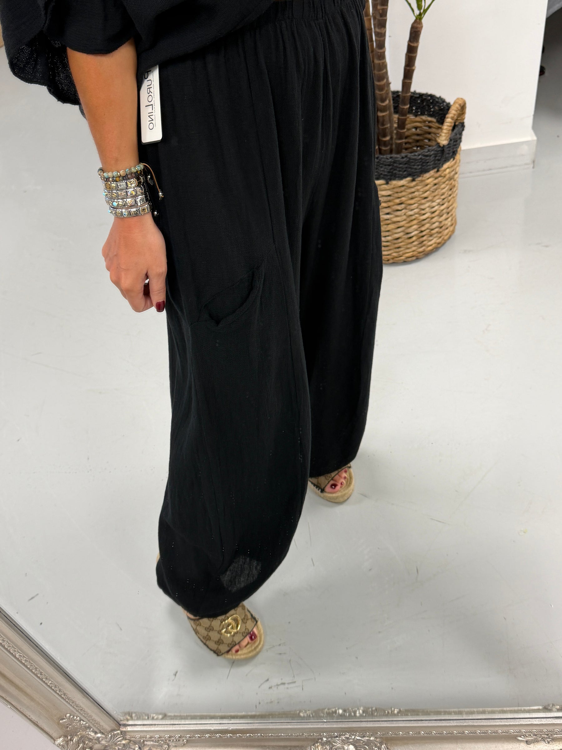Sahara Seamed Barrel Trousers -  Black
