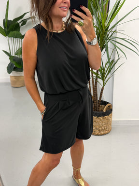 The Weekend Slouch Short Set - Black